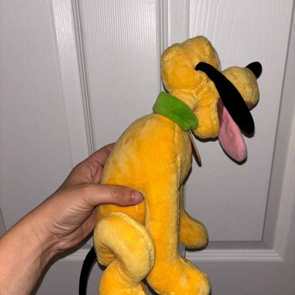 Disney Store Official Pluto Medium Soft Toy for Kids - Picture 4 of 6